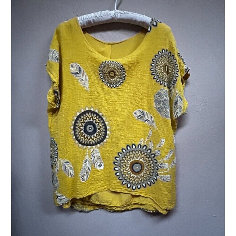 Made in Italy Women's Yellow Dream Catcher Print Short Dolman Sleeve Hi-Low Top - Picture 1 of 7